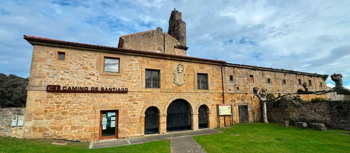 El Ayuntamiento de Bareyo celebra el inicio del procedimiento para declarar Bien de Interés Local el Convento de San Ildefonso de Ajo